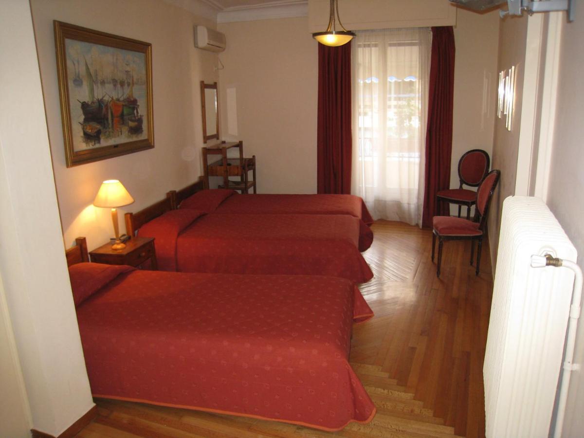 Hotel Art Gallery *