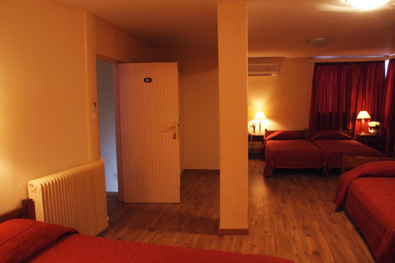 Hotel Art Gallery *